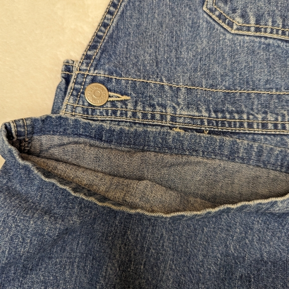 Early 2000s Denim Cropped Leg Oversized Overalls/Bibs - Picture 9 of 12